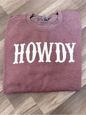 Howdy Graphic Sweatshirt